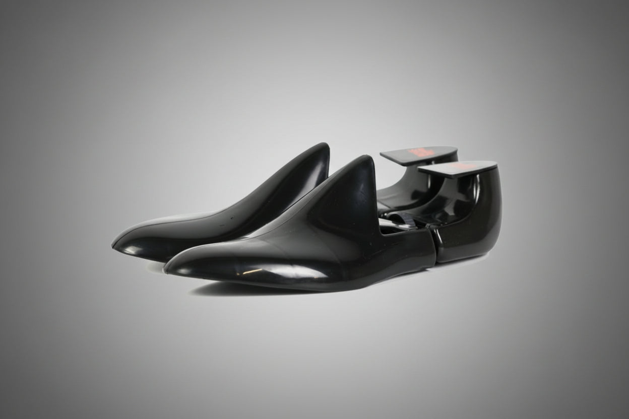 Travel Shoe Trees - Black Plastic