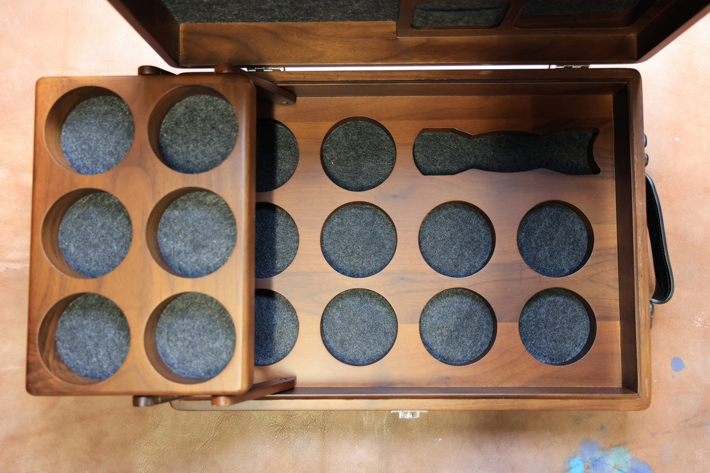 Arterton Walnut Social Briefcase – Shop Sample