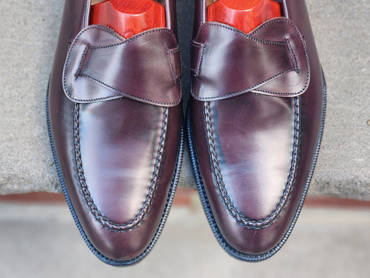 J.FitzPatrick - Mocasines Butterfly - Encuadernación pulida color burdeos