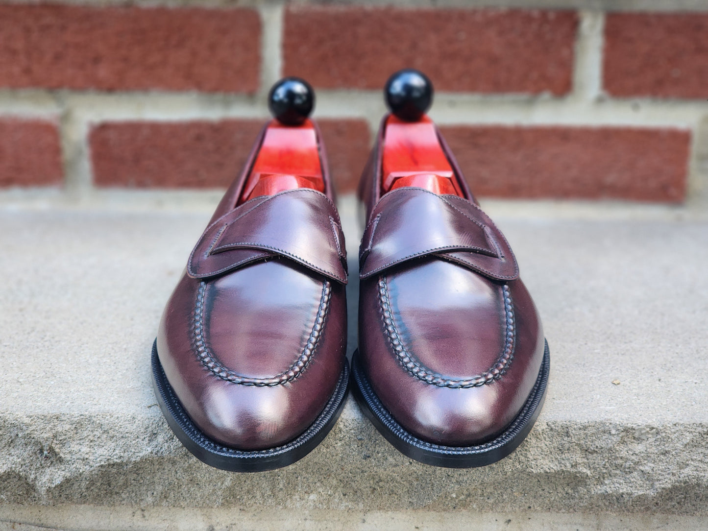 J.FitzPatrick - Mocasines Butterfly - Encuadernación pulida color burdeos