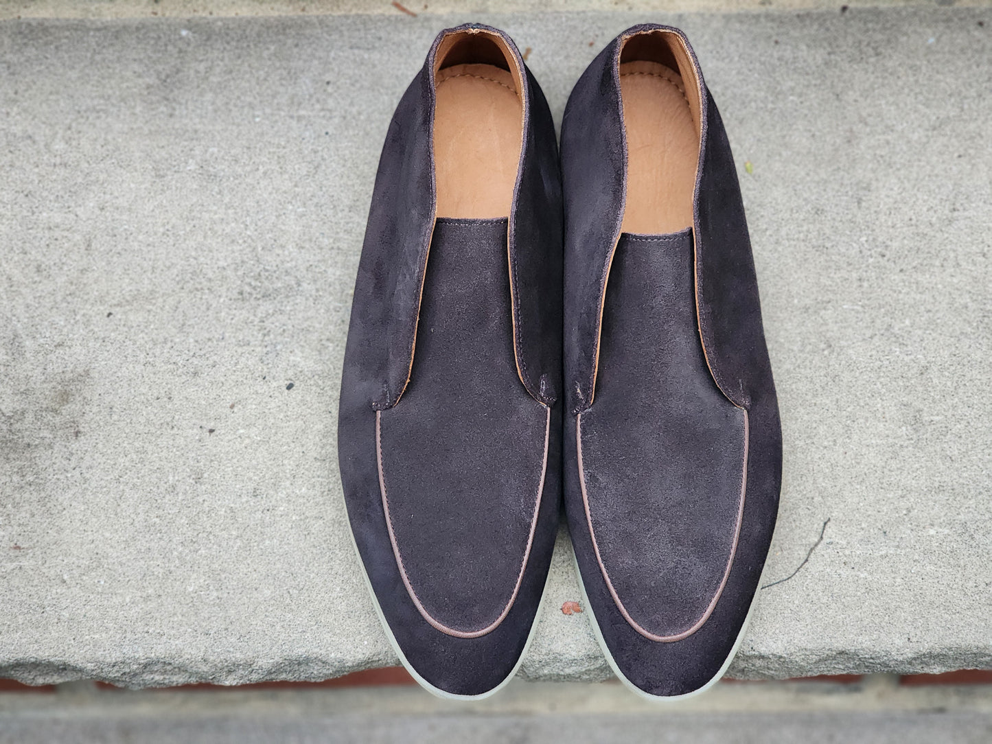 The Shoe Snob - Laceless Chukka Boots - Dark Brown Suede - US 7.5