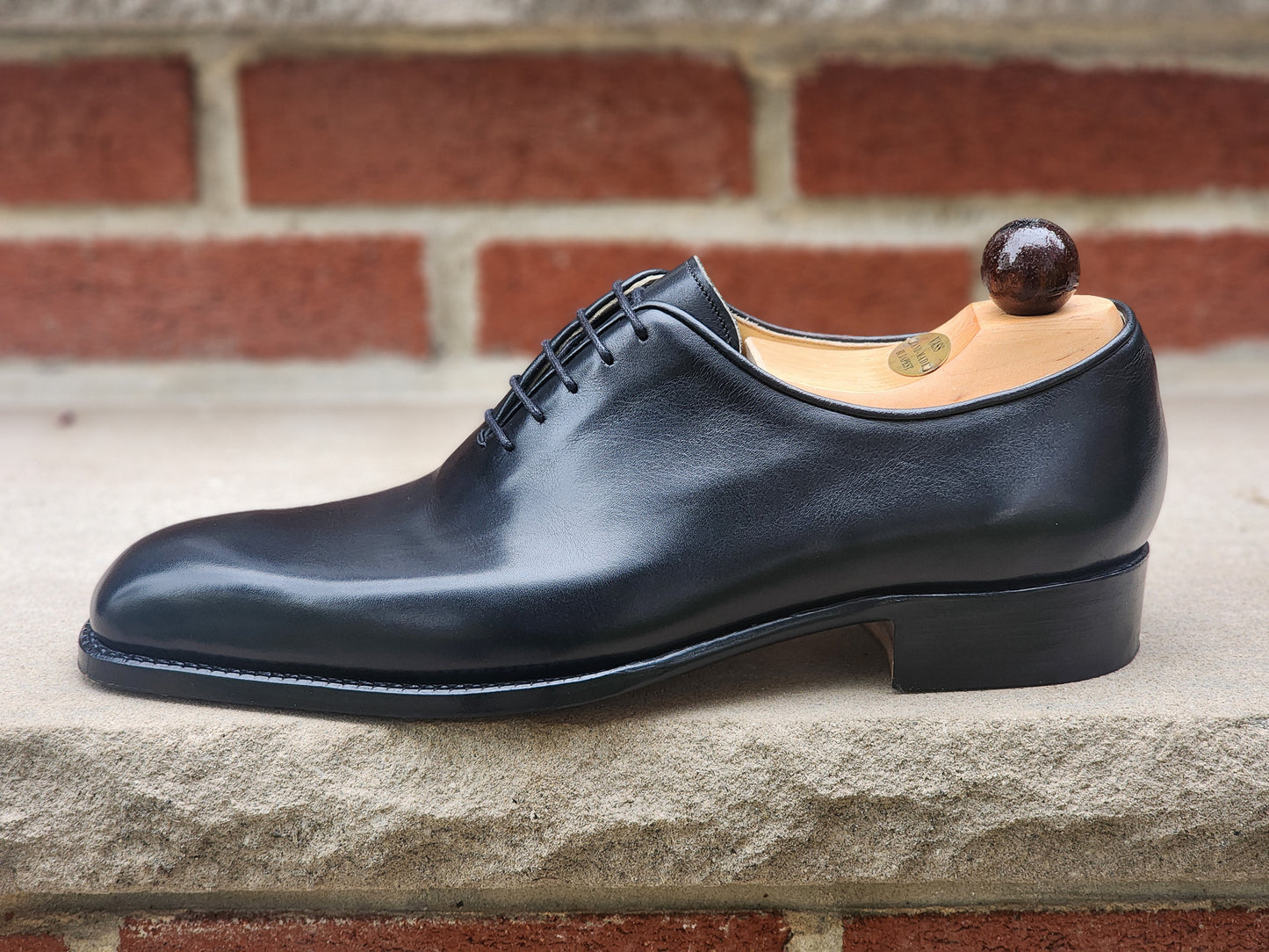 Vass - Wholecut Oxford - Black Calf - US 10