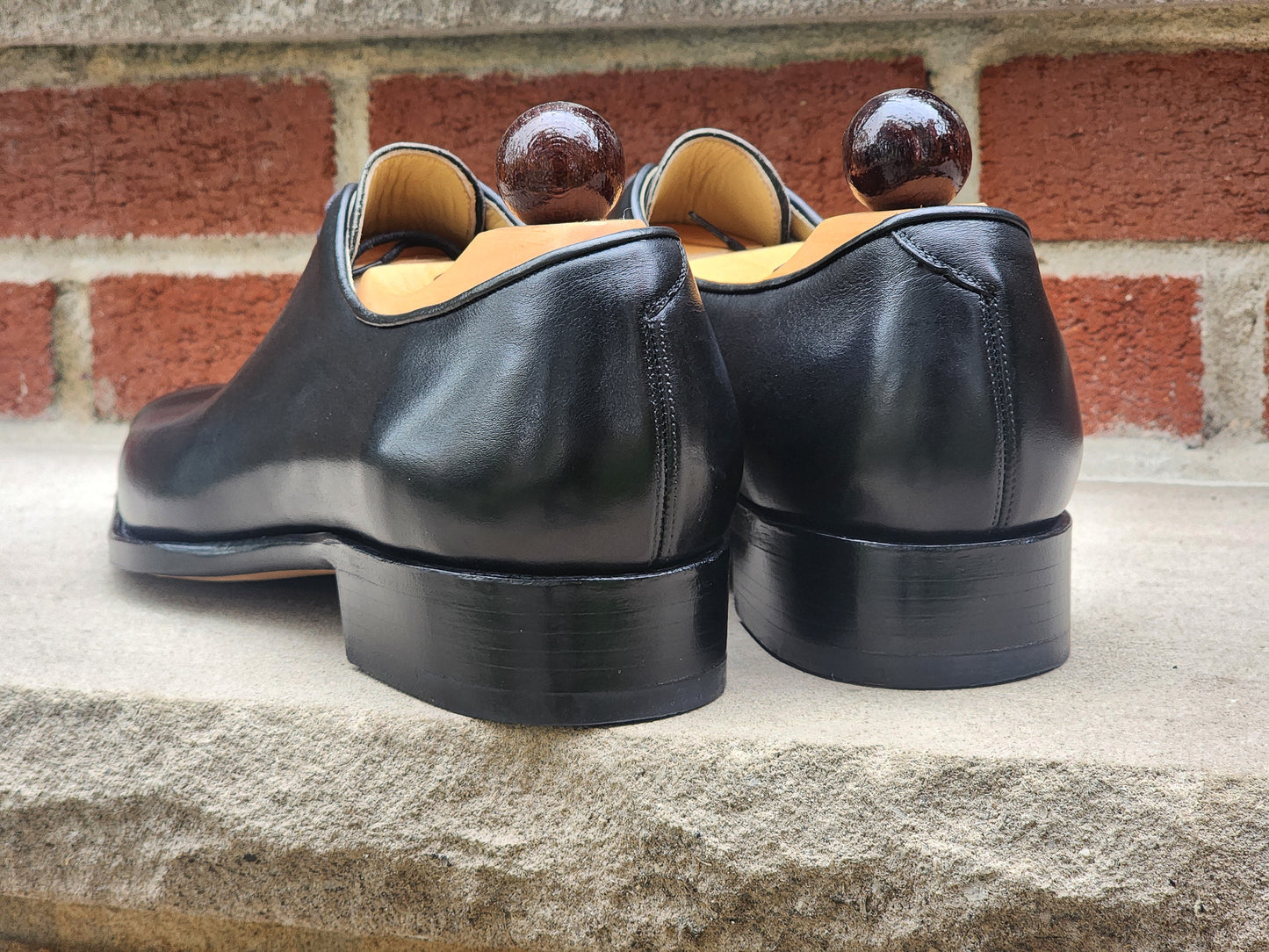 Vass - Wholecut Oxford - Black Calf - US 10