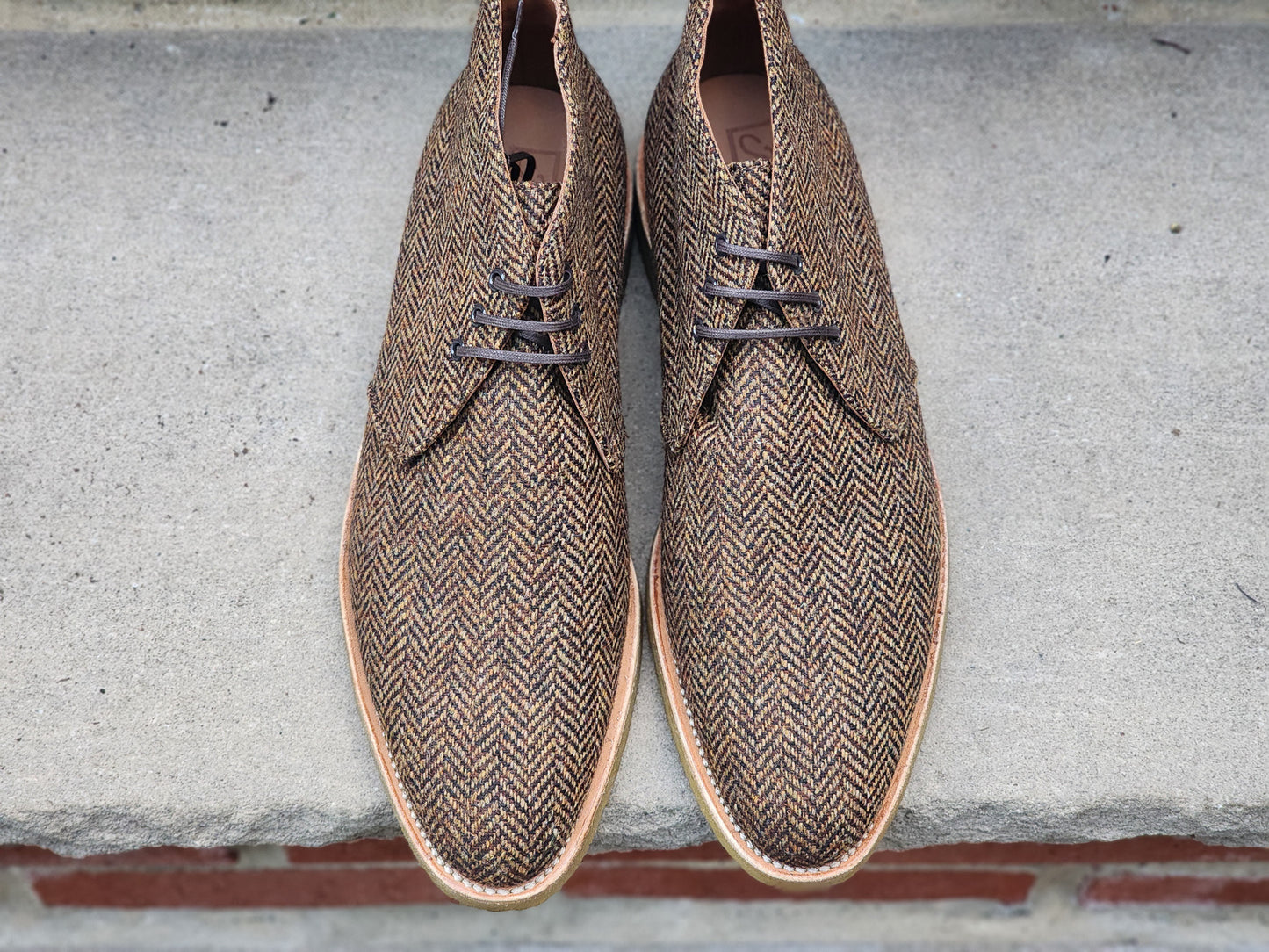 J.FitzPatrick - Tweed Chukka Boots - Gold Tweed - US 8.5