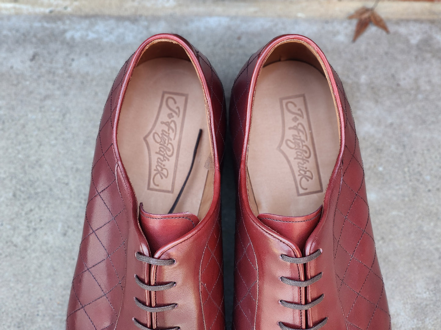 J.FitzPatrick - Oxford de una sola pieza de ante - Marrón oscuro