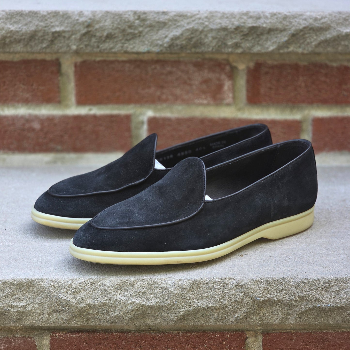 Berwick - Soft Sole Belgian Loafer - Black Suede - US 7.5