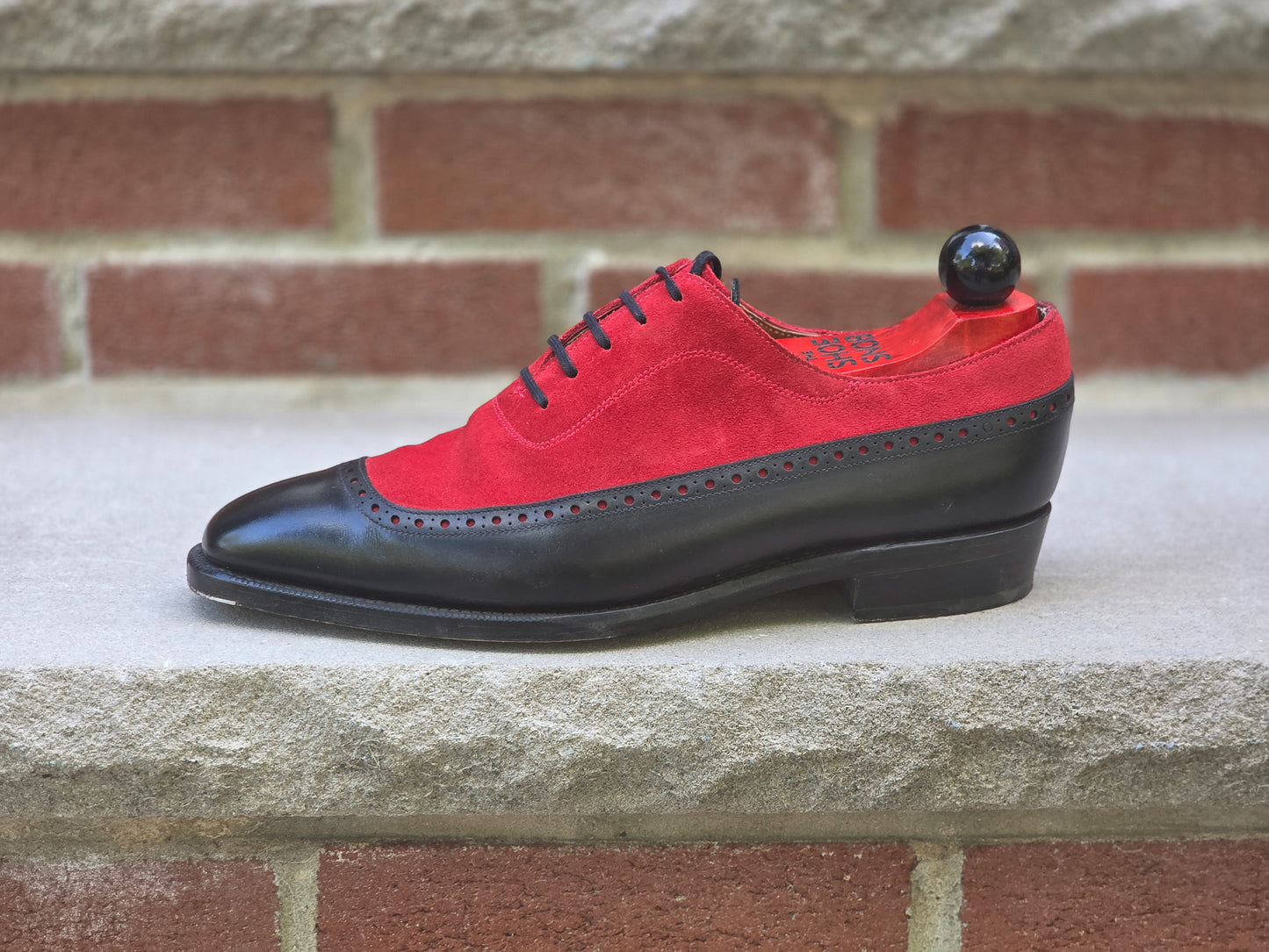 J.FitzPatrick - Longwing Oxford - Black Calf / Red Suede - US 7.5