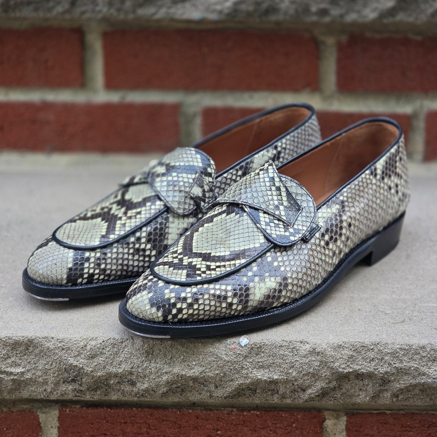J.FitzPatrick - Mocasines Butterfly - Encuadernación pulida color burdeos