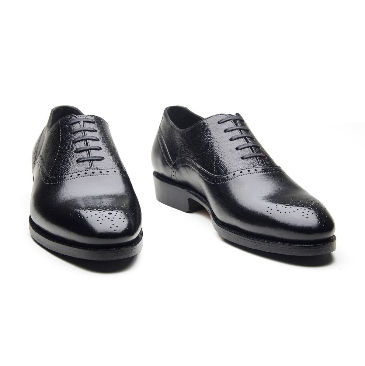 Wenzel – Medallion Oxford – Black Calf & Pin Grain