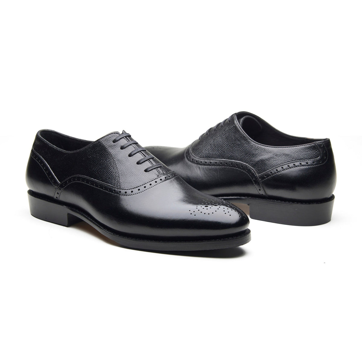 Wenzel – Medallion Oxford – Black Calf & Pin Grain