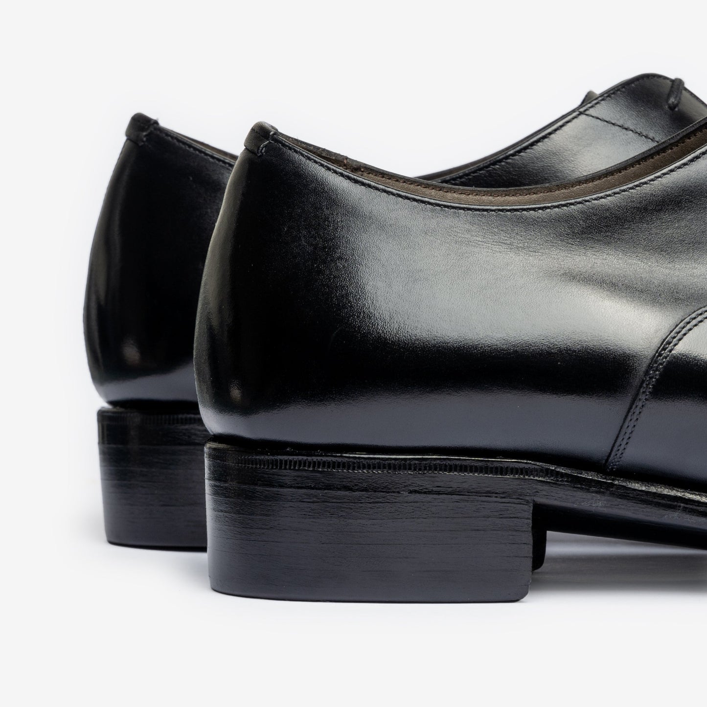 Oxford de punta recta - Negro - Horma con chip - Founders 25