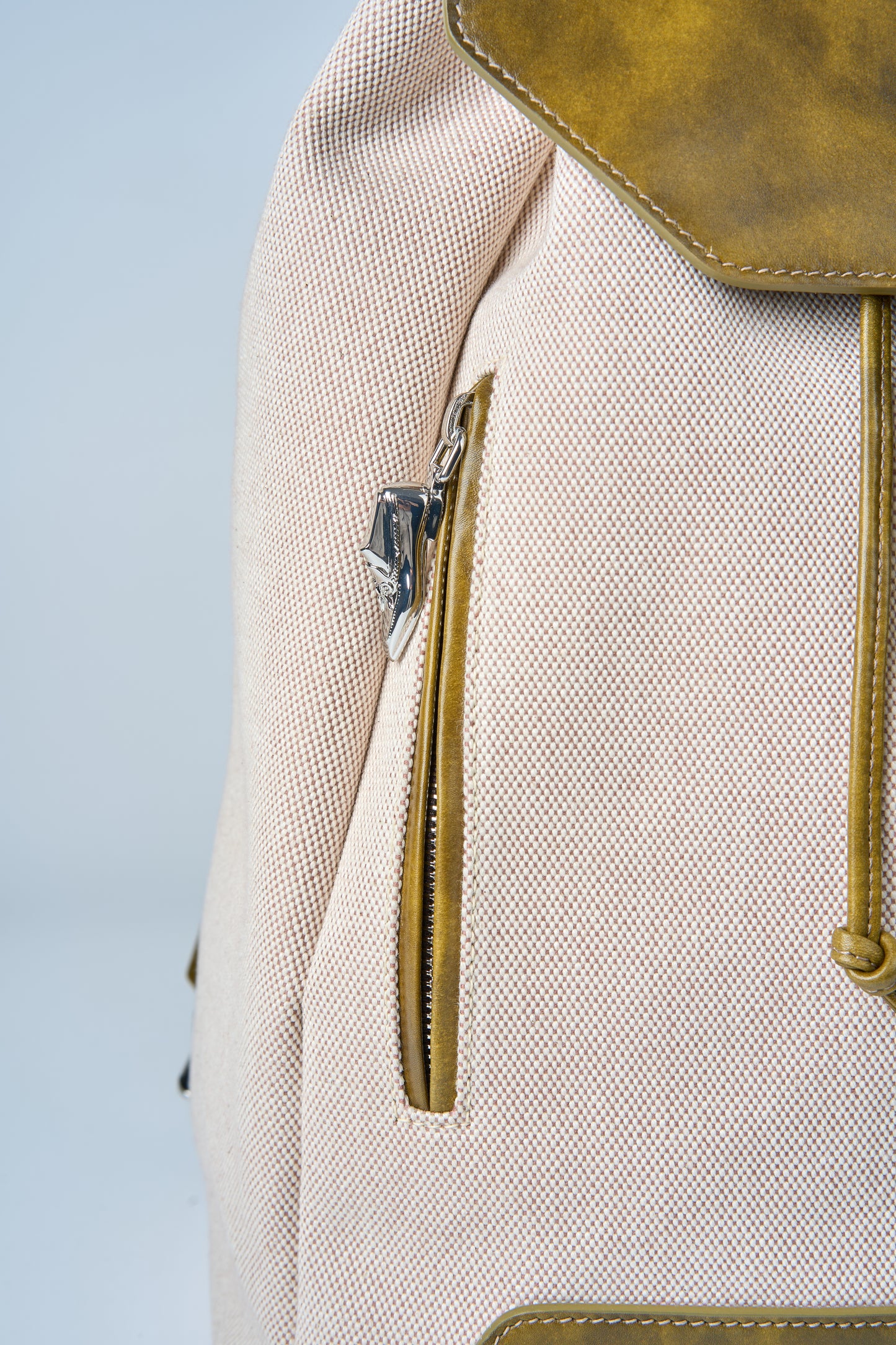 Twinkima.G - Premium Leather & Canvas Backpack