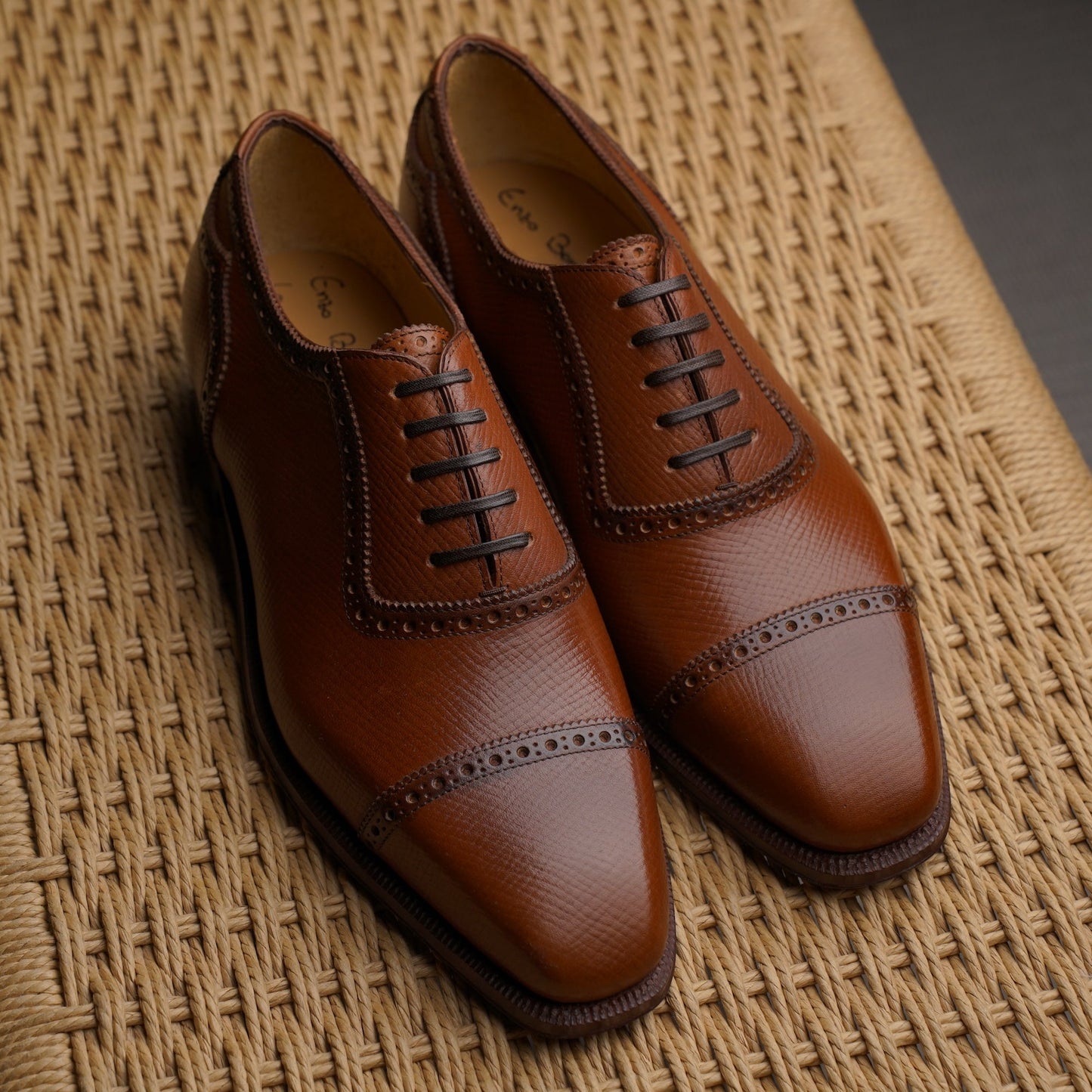 Enzo Bonafe - Style 3966 Adelaide Oxford - Walnut Arlington Grain
