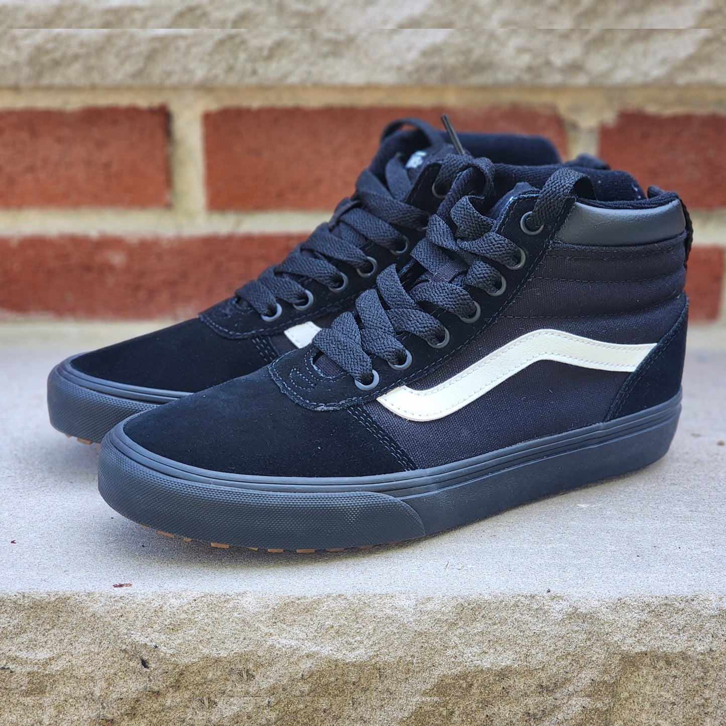Vans - Sk8 Hi - Lona negra/Ante/Ribete blanco