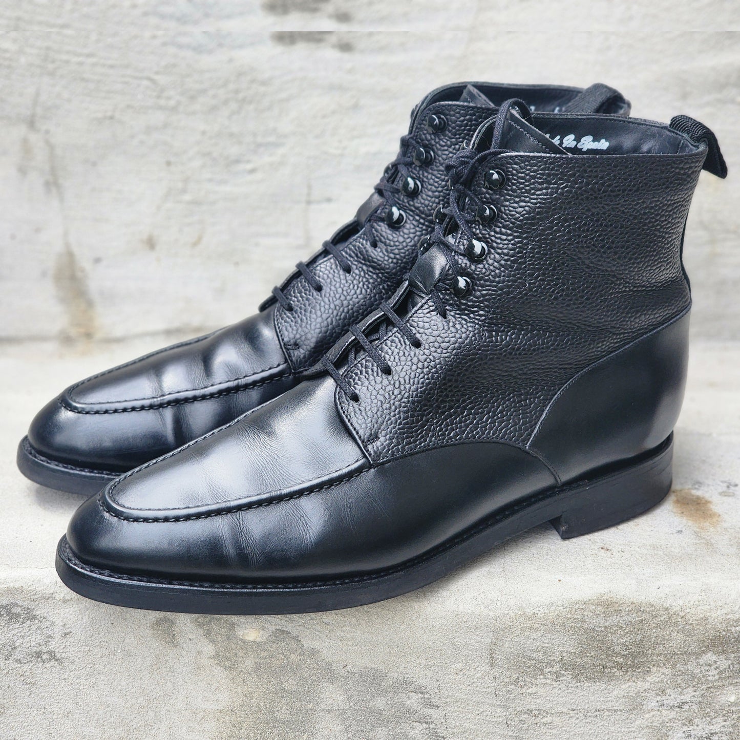 J.FitzPatrick - Bottines Derby à tablier - Cuir de veau noir grainé - Doublure en peau lainée